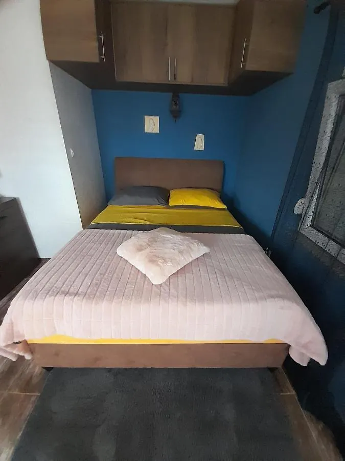 Apartamento Studio Apartman T And T Ražanac